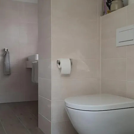 Ferienwohnung Am Kirchbrunnen In Der Rhoen Urspringen Chambre photo